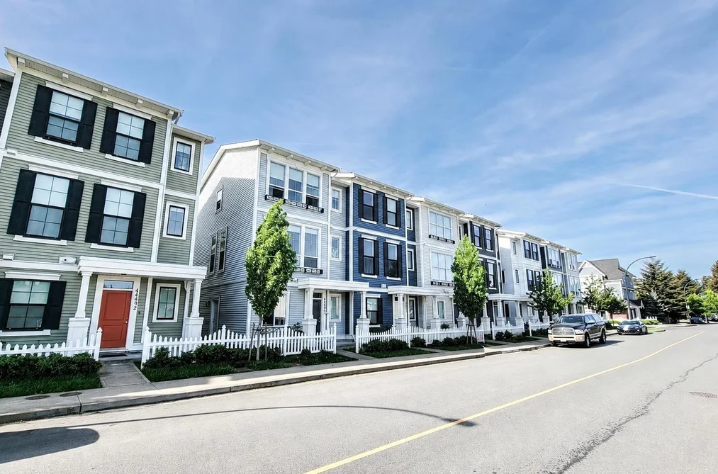 Row House (Non-Strata) for sale at 44486 Sherry Drive Chilliwack British Columbia - MLS: R3142331