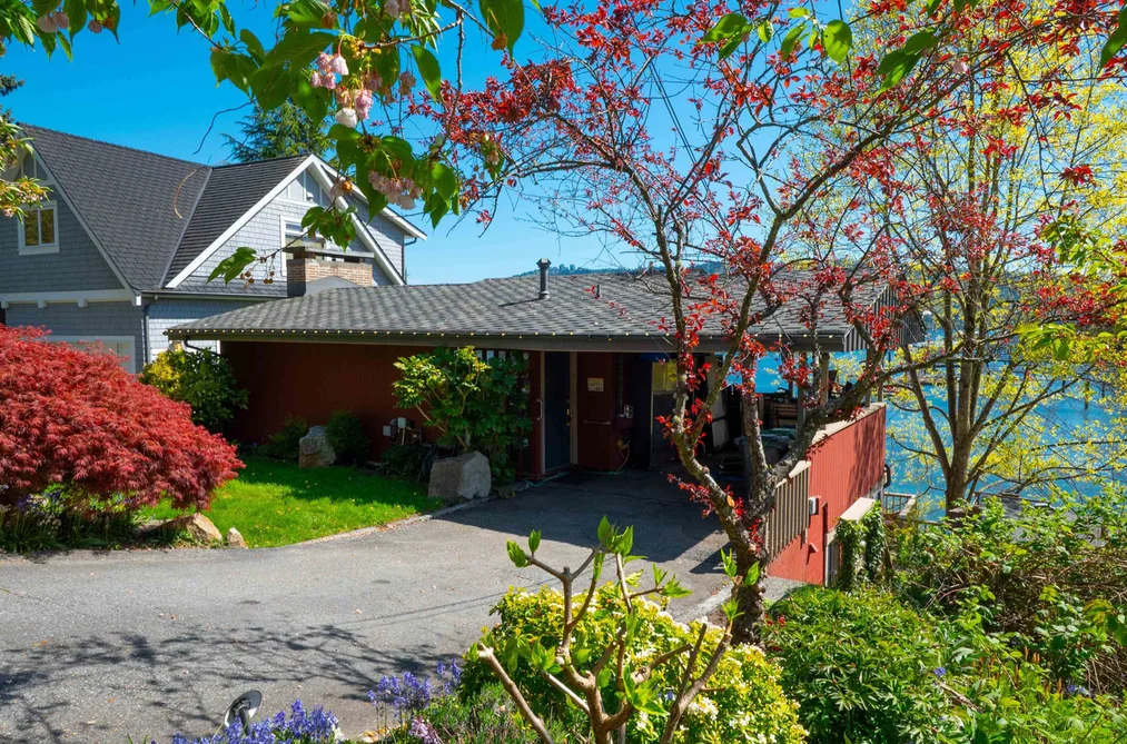 House for sale at 4455 Harris Place North Vancouver British Columbia - MLS: R3116908