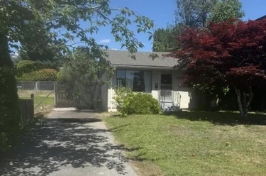 446 E 16th St, North Vancouver, BC - MLS: R3169619