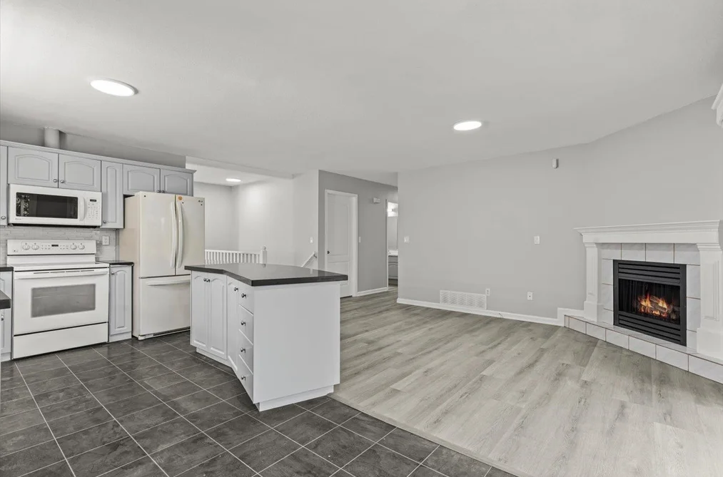 44669 MONTE VISTA DRIVE, Chilliwack BC V2R 3K5, Chilliwack BC — Residential for Sale — Photo 14 of 40