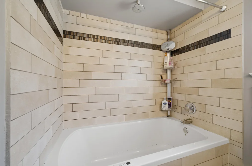 4468 Graveley Street, Burnaby, BC - MLS: R3163076 - Photo 5 4468 Graveley Street, Burnaby, BC - MLS: R3163076 - Photo 5