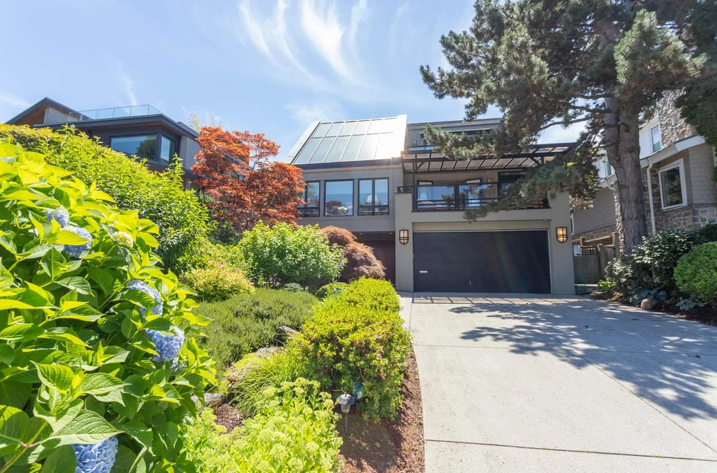 House for sale at 4468 W 1st Avenue Vancouver British Columbia - MLS: R3121507