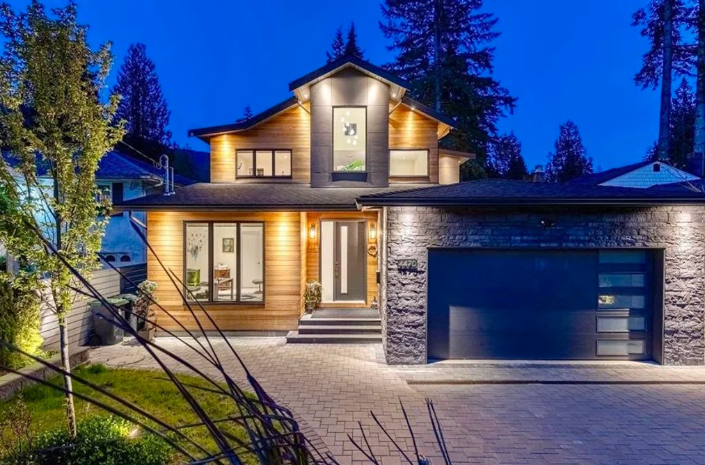 House for sale at 4470 Capilano Road North Vancouver British Columbia - MLS: R3142989