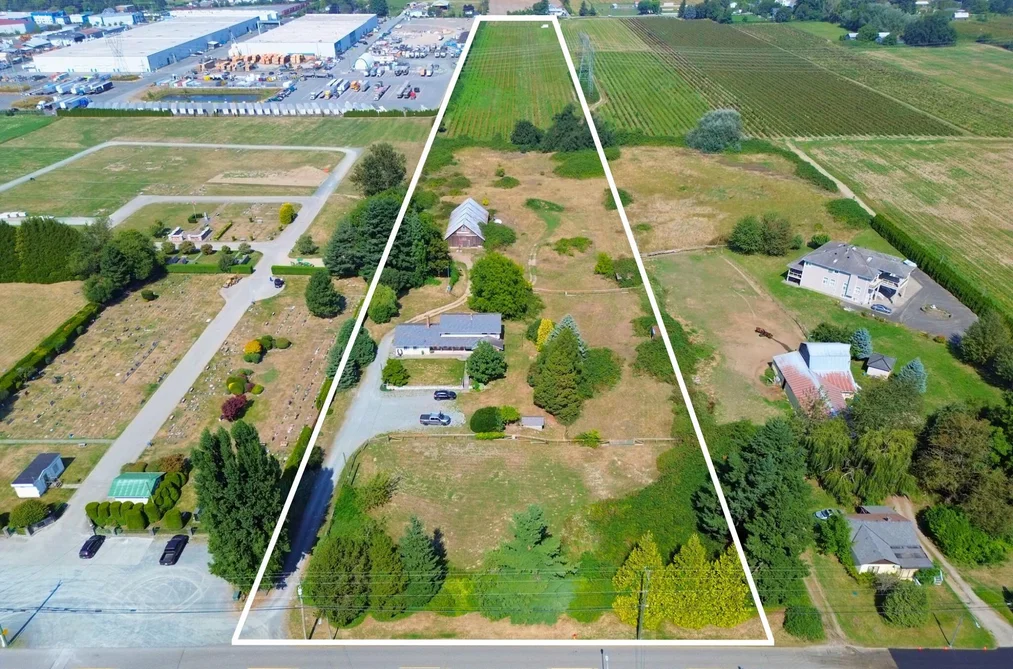 44705 WATSON ROAD, Chilliwack BC V2R 2Y6, Chilliwack BC — Residential for Sale - Photo 2