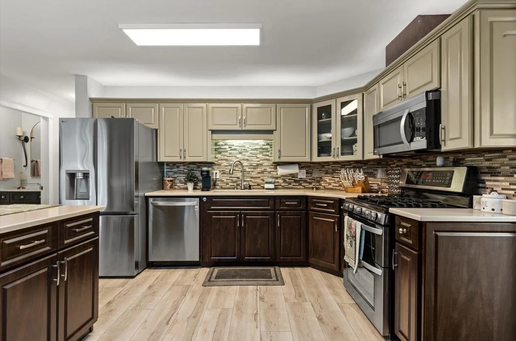 44756 LANCASTER DRIVE, Chilliwack BC V2R 3B8, Chilliwack BC — Residential for Sale — Photo 10 of 40
