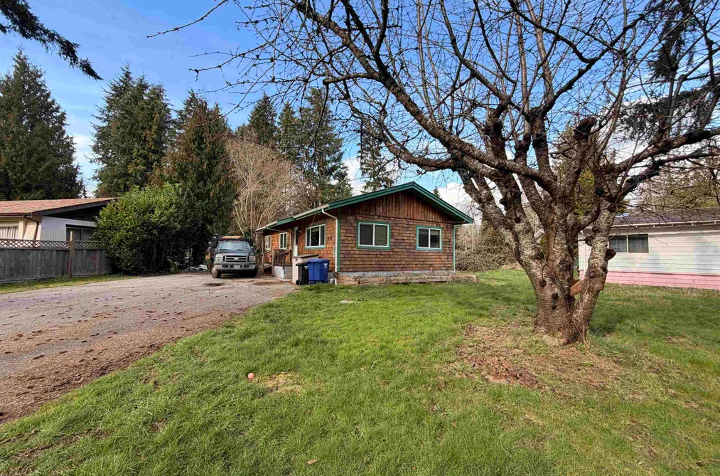4488 HUPIT STREET, Sechelt BC V7Z 0B3, Sechelt BC — Residential for Sale - Photo 4