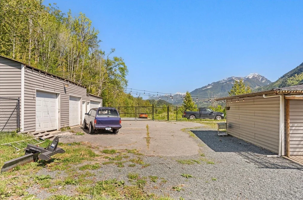 4495 HIRSCHMAN ROAD, Sardis - Chwk River Valley BC V2R 4R9, Sardis - Chwk River Valley BC — Residential for Sale - Photo 3