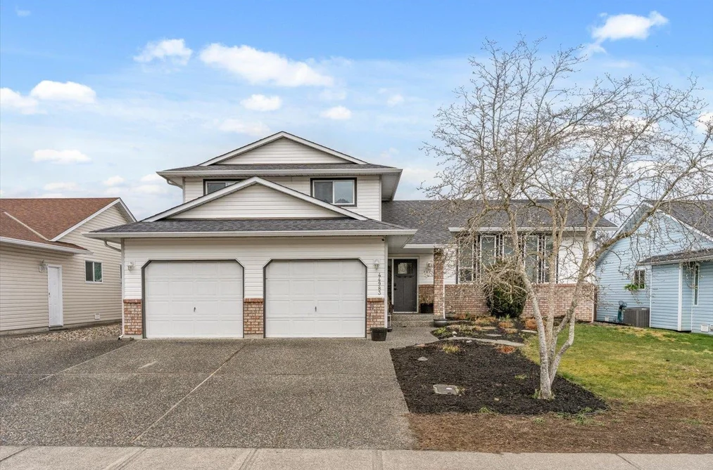 House for sale at 44983 Cumberland Avenue Chilliwack British Columbia - MLS: R3094061