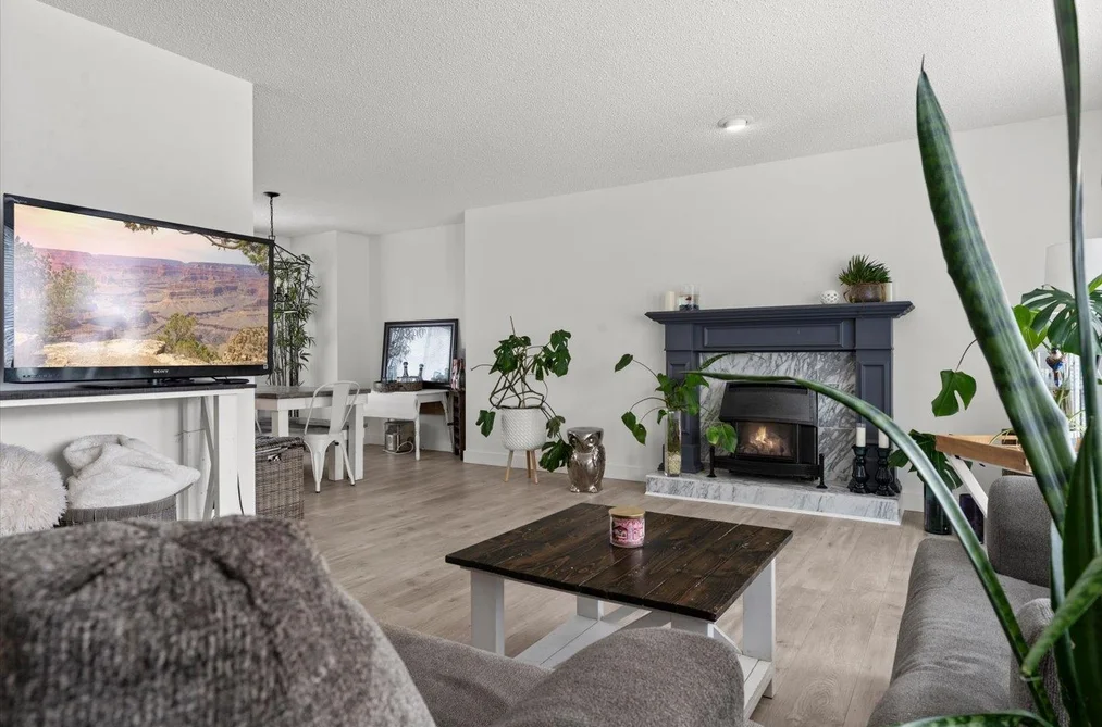 44983 CUMBERLAND AVENUE, Chilliwack BC V2R 3C2, Chilliwack BC — Residential for Sale - Photo 3