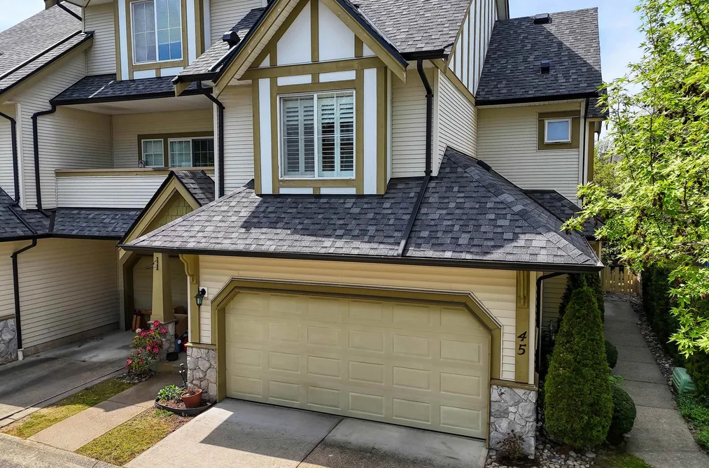 Townhouse for sale at 45 18707 65 Avenue Surrey British Columbia - MLS: R3122750