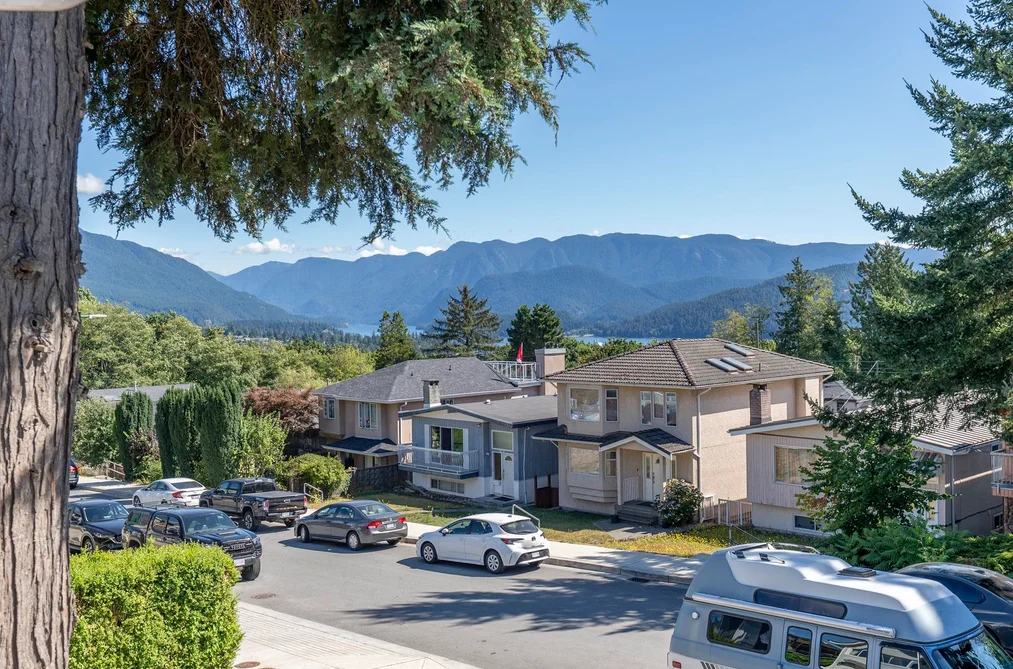 45 N STRATFORD AVENUE, Burnaby BC V5B 1L1, Burnaby BC — Residential for Sale - Photo 2