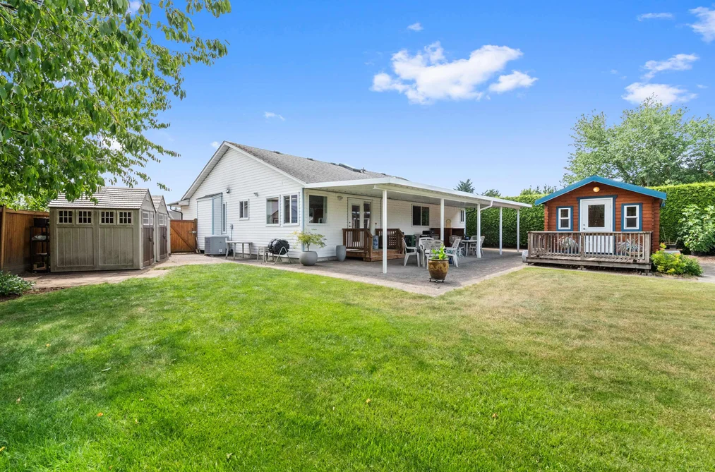 45017 STRATFORD PLACE, Chilliwack BC V2R 2Z2, Chilliwack BC — Residential for Sale - Photo 2