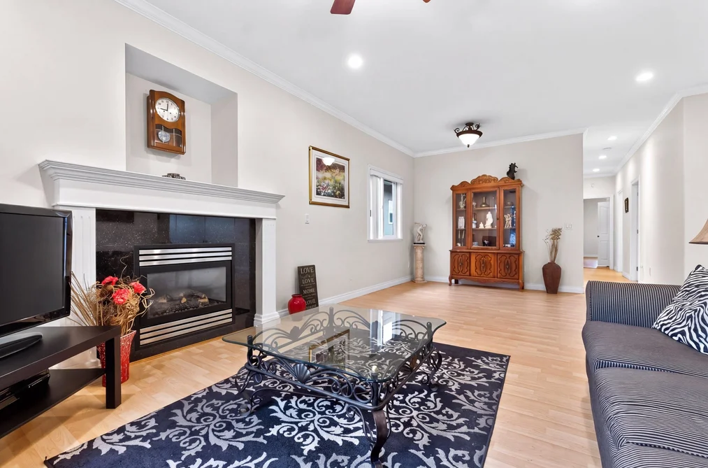 4503 Frances Street, Burnaby, BC - MLS: R3163420 - Photo 6 4503 Frances Street, Burnaby, BC - MLS: R3163420 - Photo 6