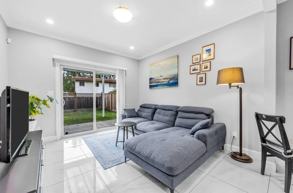 4513 Ellerton Court, Burnaby, BC - Half Duplex for Sale - Photo 16 of 40 4513 Ellerton Court, Burnaby, BC - Half Duplex for Sale - Photo 16 of 40