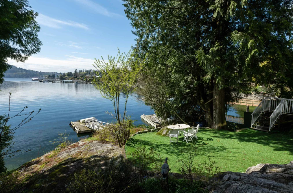 4515 STONEHAVEN AVENUE, North Vancouver BC V7G 1E7, North Vancouver BC — Residential for Sale - Photo 3