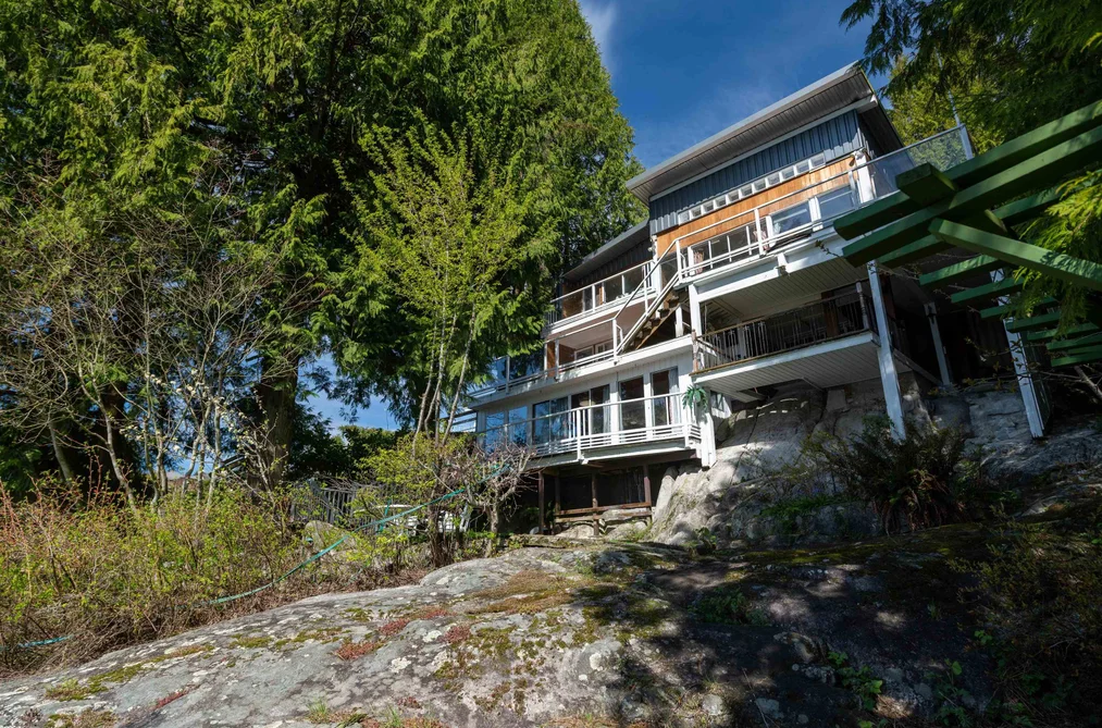 4515 STONEHAVEN AVENUE, North Vancouver BC V7G 1E7, North Vancouver BC — Residential for Sale - Photo 4