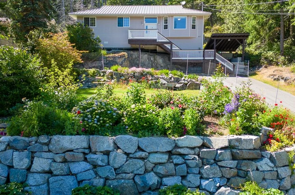 4517 Merrill Rd, Madeira Park, BC - MLS: R3173060