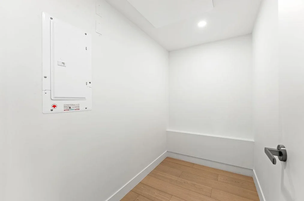 4518 Heather Street, Vancouver, BC - Townhouse for Sale - Photo 11 of 20 4518 Heather Street, Vancouver, BC - Townhouse for Sale - Photo 11 of 20