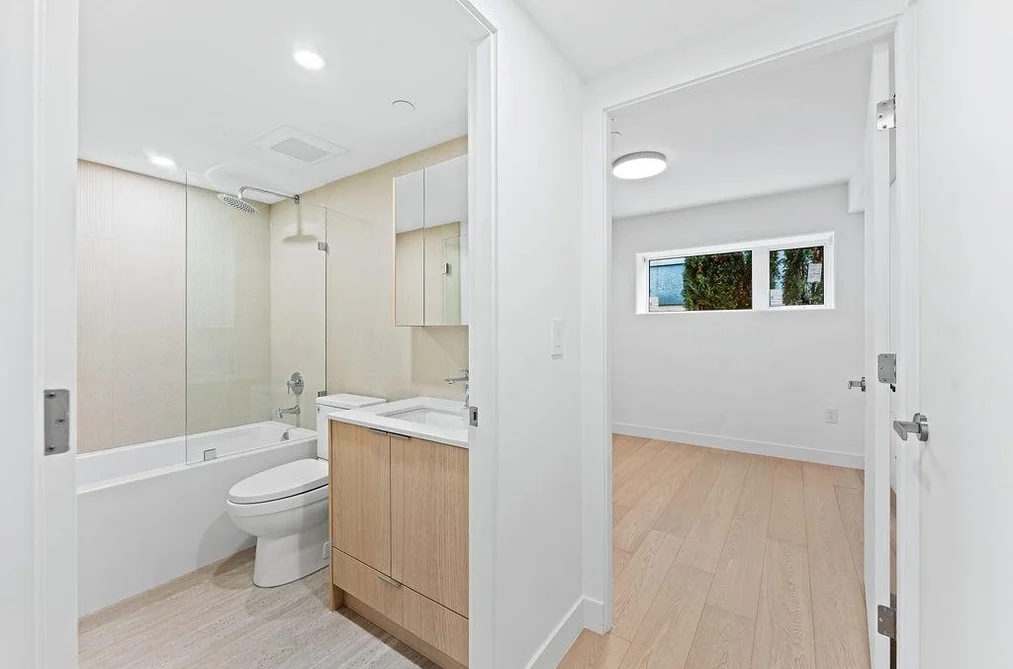 4518 Heather Street, Vancouver, BC - Townhouse for Sale - Photo 13 of 20 4518 Heather Street, Vancouver, BC - Townhouse for Sale - Photo 13 of 20