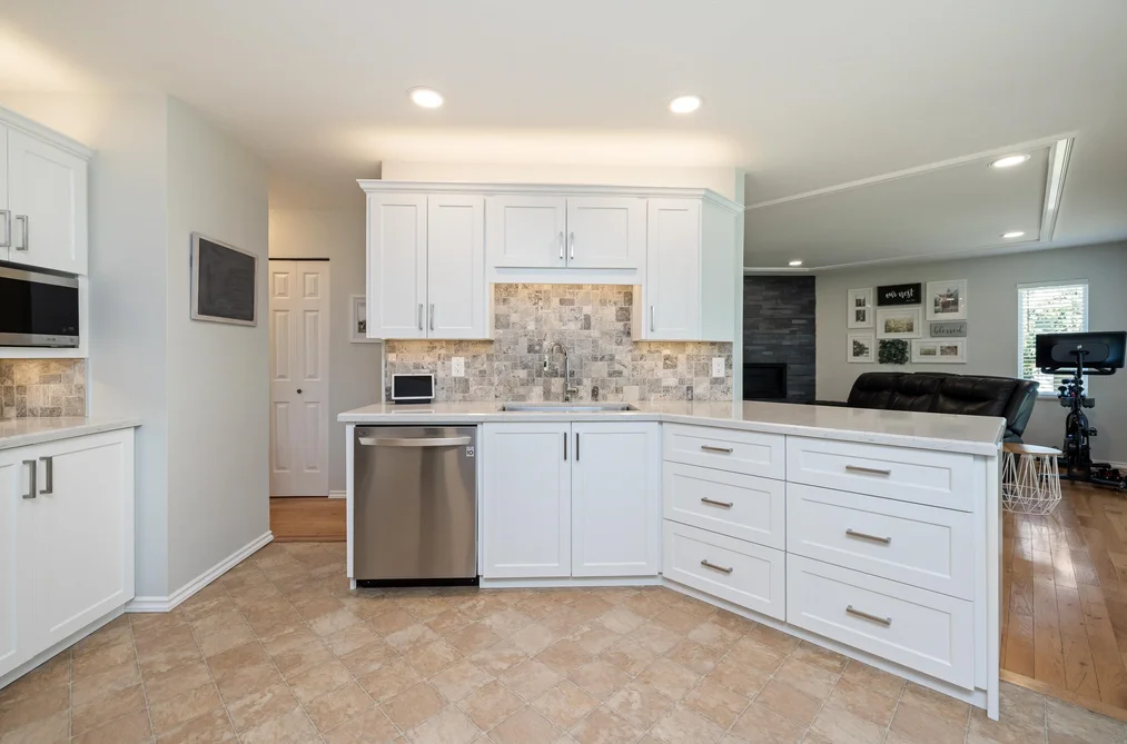 45257 RAVEN PLACE, Chilliwack BC V2R 2X1, Chilliwack BC — Residential for Sale - Photo 2