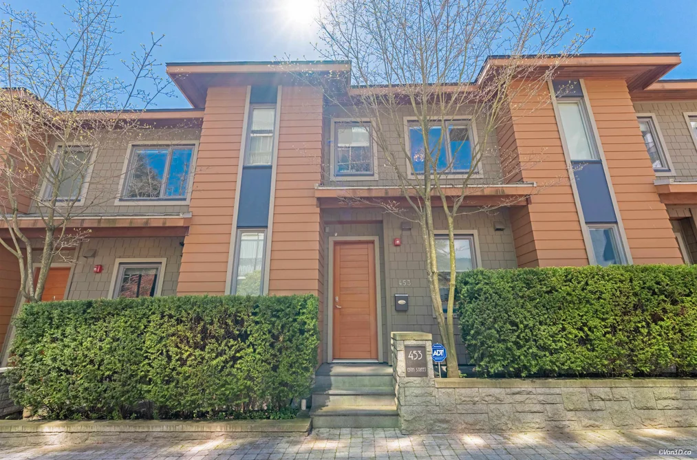 Townhouse for sale at 453 13th Street West Vancouver British Columbia - MLS: R3120179