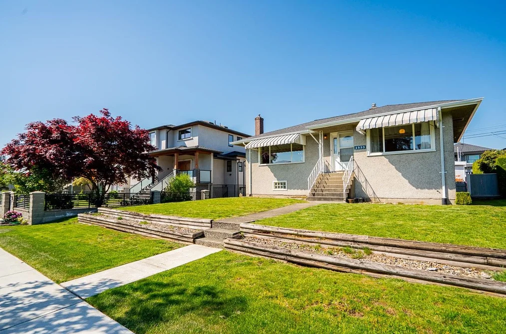 4533 VENABLES STREET, Burnaby BC V5C 3A6, Burnaby BC — Residential for Sale - Photo 2
