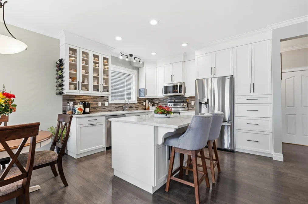45368 WELLS ROAD, Chilliwack BC V2R 1H3, Chilliwack BC — Residential for Sale - Photo 2