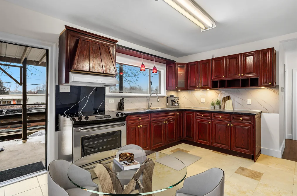 454 ROUSSEAU STREET, New Westminster BC V3L 3R3, New Westminster BC — Residential for Sale - Photo 2