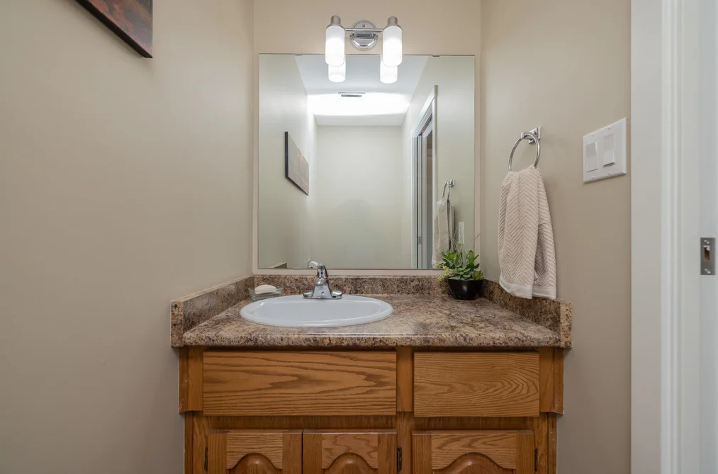 455 ALOUETTE DRIVE, Coquitlam BC V3C 4Y7, Coquitlam BC — Residential for Sale — Photo 16 of 40