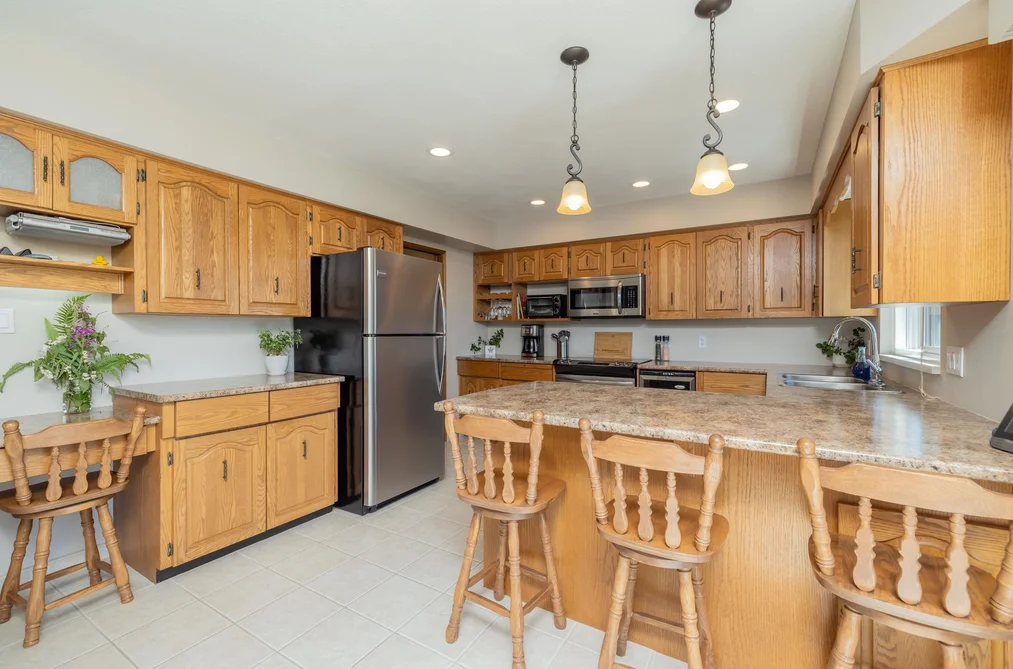 455 ALOUETTE DRIVE, Coquitlam BC V3C 4Y7, Coquitlam BC — Residential for Sale — Photo 9 of 40