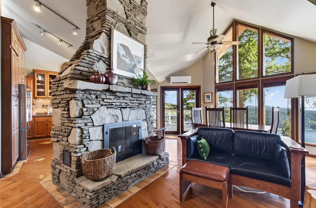 House for sale at 455 Heck Hill Road Mayne Island British Columbia - MLS: R3167326