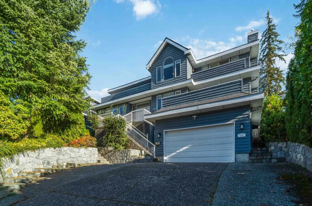 House for sale at 456 Montroyal Boulevard North Vancouver British Columbia - MLS: R3164078