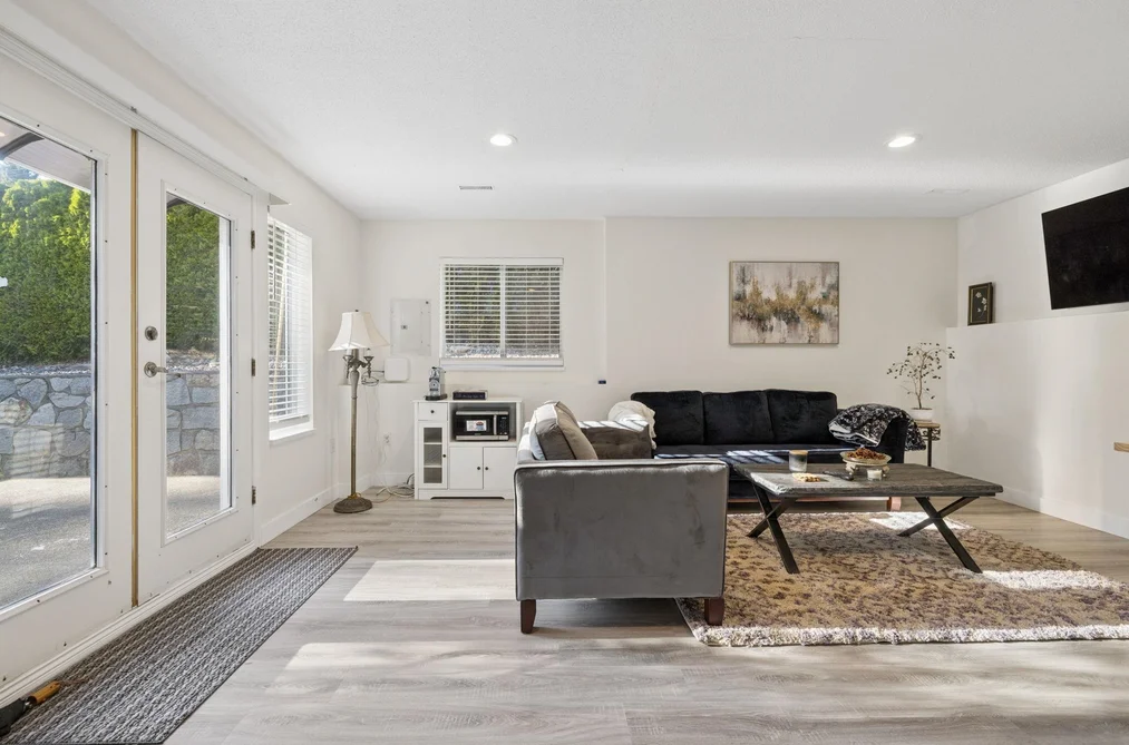 456 Montroyal Boulevard, North Vancouver, BC - MLS: R3164078 - Photo 31 456 Montroyal Boulevard, North Vancouver, BC - MLS: R3164078 - Photo 31