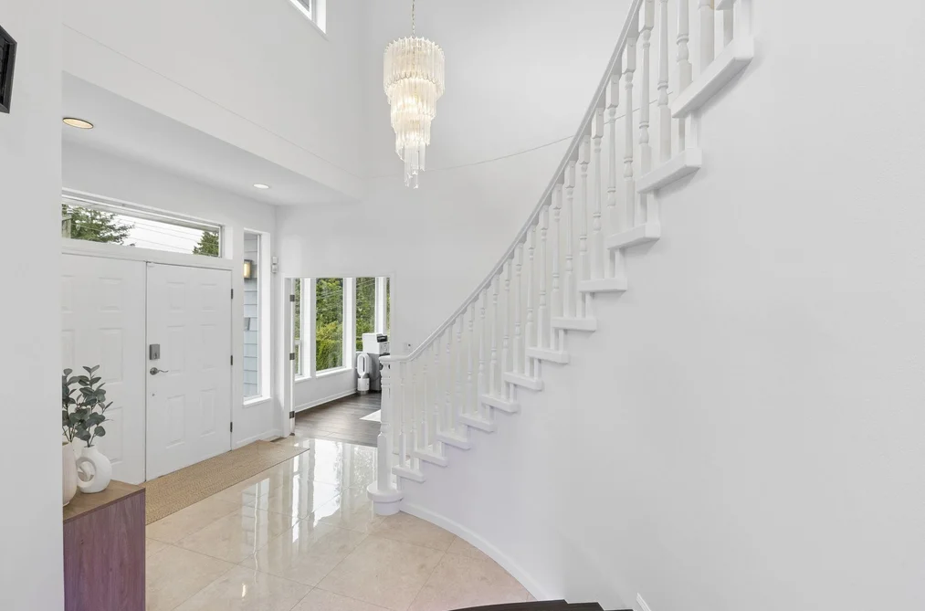 456 Montroyal Boulevard, North Vancouver, BC - MLS: R3164078 - Photo 5 456 Montroyal Boulevard, North Vancouver, BC - MLS: R3164078 - Photo 5