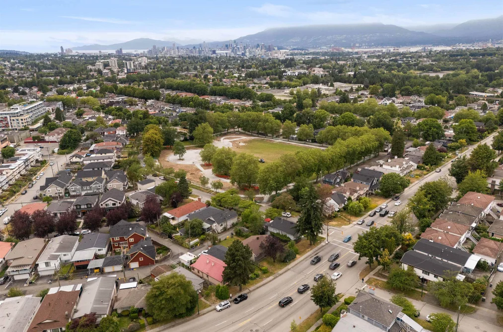 4561 NANAIMO STREET, Vancouver BC V5N 5J5, Vancouver BC — Residential for Sale — Photo 17 of 21