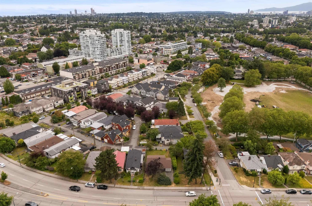 4561 NANAIMO STREET, Vancouver BC V5N 5J5, Vancouver BC — Residential for Sale — Photo 18 of 21