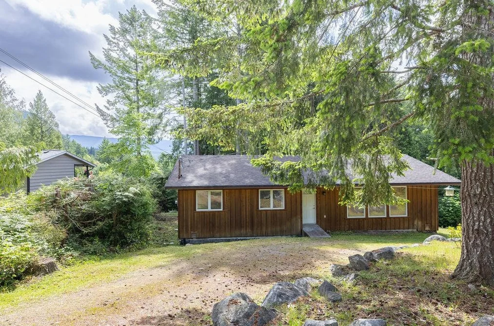 4561 SINCLAIR BAY ROAD, Garden Bay BC V0N 1S1, Garden Bay BC — Residential for Sale - Photo 2