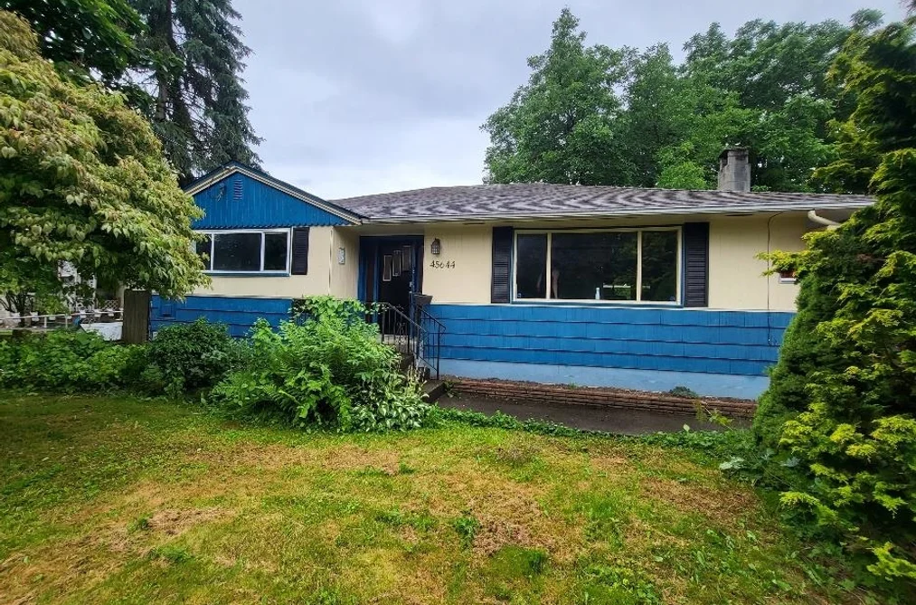 House for sale at 45644 Wellington Avenue Chilliwack British Columbia - MLS: R3031262