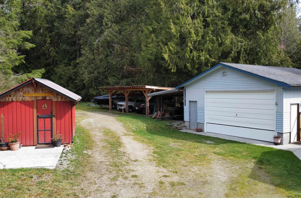 4569 FRANCIS PENINSULA ROAD, Madeira Park BC V0N 2H1, Madeira Park BC — Residential for Sale - Photo 4