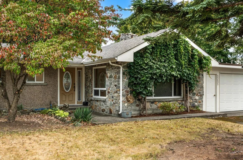 House for sale at 45695 Laura Crescent Chilliwack British Columbia - MLS: R3163029