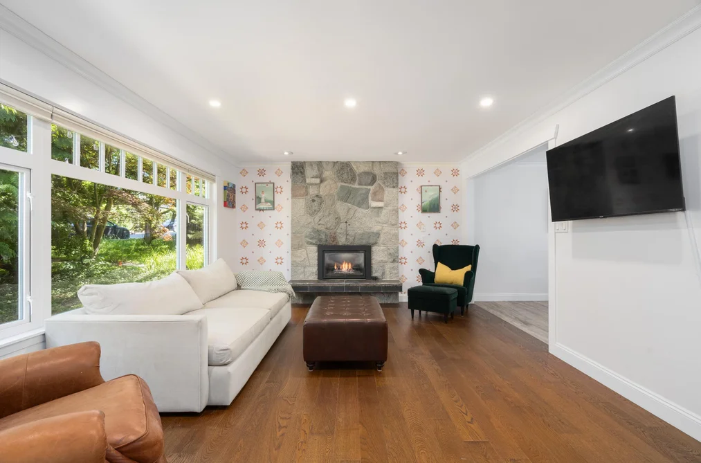 457 W 23RD STREET, North Vancouver BC V7M 2B8, North Vancouver BC — Residential for Sale - Photo 2