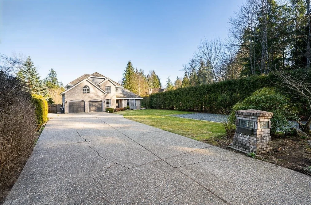 4570 MAYSFIELD CRESCENT, Langley BC V3A 4M1, Langley BC — Residential for Sale - Photo 2