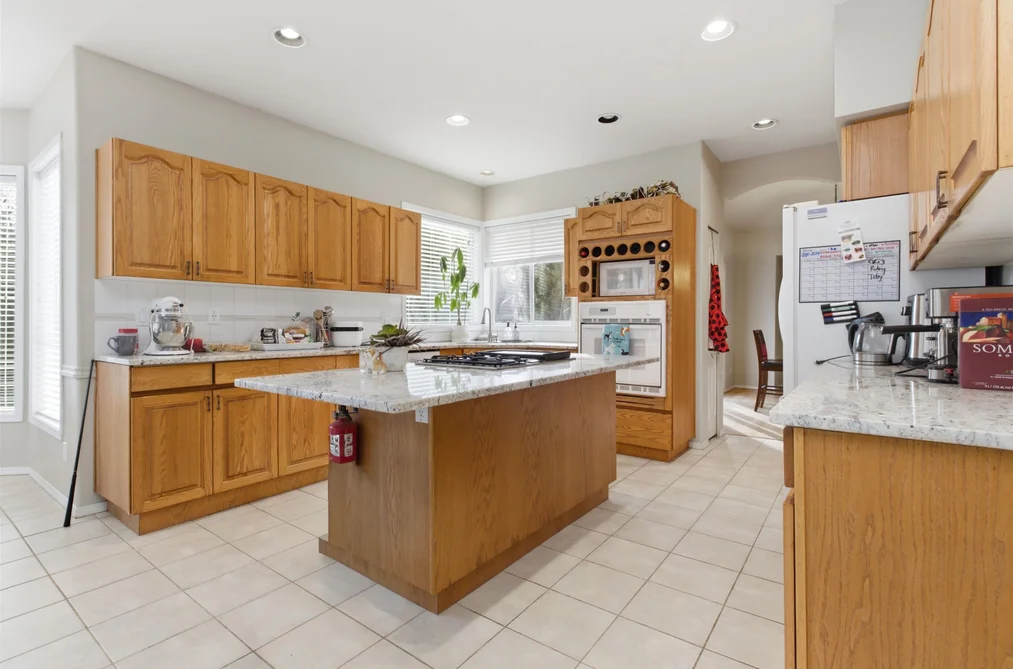 4570 MAYSFIELD CRESCENT, Langley BC V3A 4M1, Langley BC — Residential for Sale - Photo 5