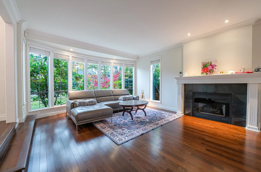 4570 W 13TH AVENUE, Vancouver BC V6R 2V4, Vancouver BC — Residential for Sale - Photo 2