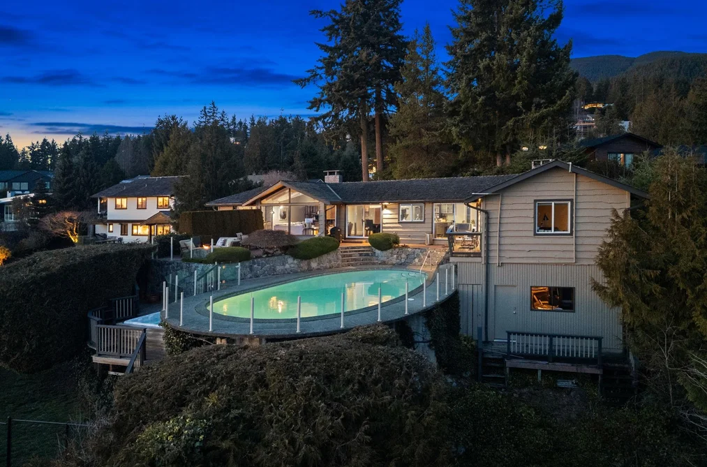 4570 WOODGREEN COURT, West Vancouver BC V7S 2V7, West Vancouver BC — Residential for Sale - Photo 2