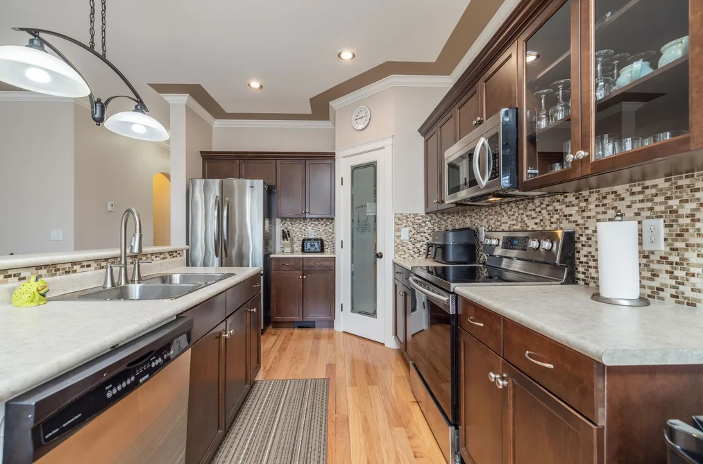 45715 SAFFLOWER CRESCENT, Chilliwack BC V2R 0H6, Chilliwack BC — Residential for Sale — Photo 13 of 40