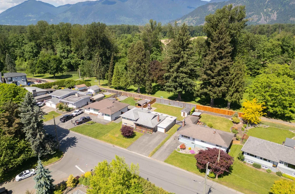 45741 BERKELEY AVENUE, Chilliwack BC V2P 3N1, Chilliwack BC — Residential for Sale - Photo 3