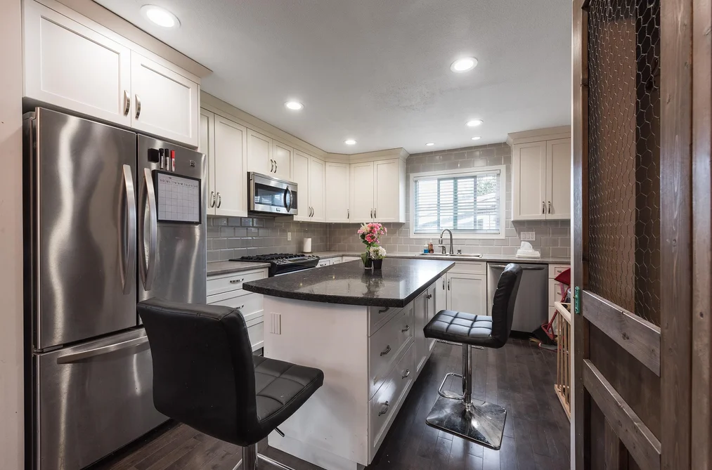 45765 THOMAS ROAD, Chilliwack BC V2R 3N3, Sardis BC — Residential for Sale - Main Photo