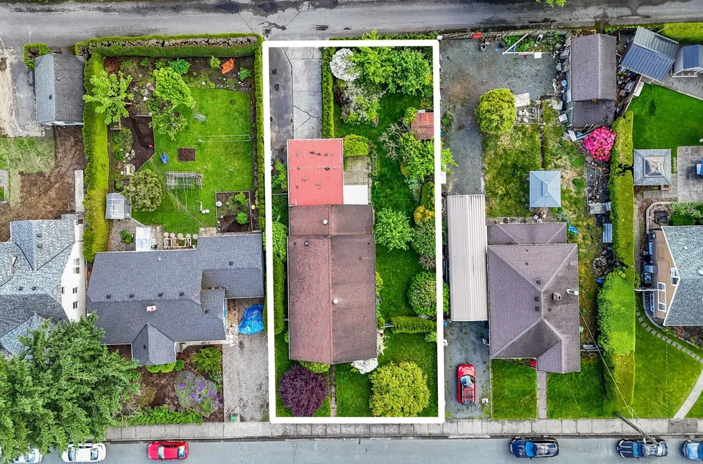 House for sale at 45782 Victoria Avenue Chilliwack British Columbia - MLS: R3117838