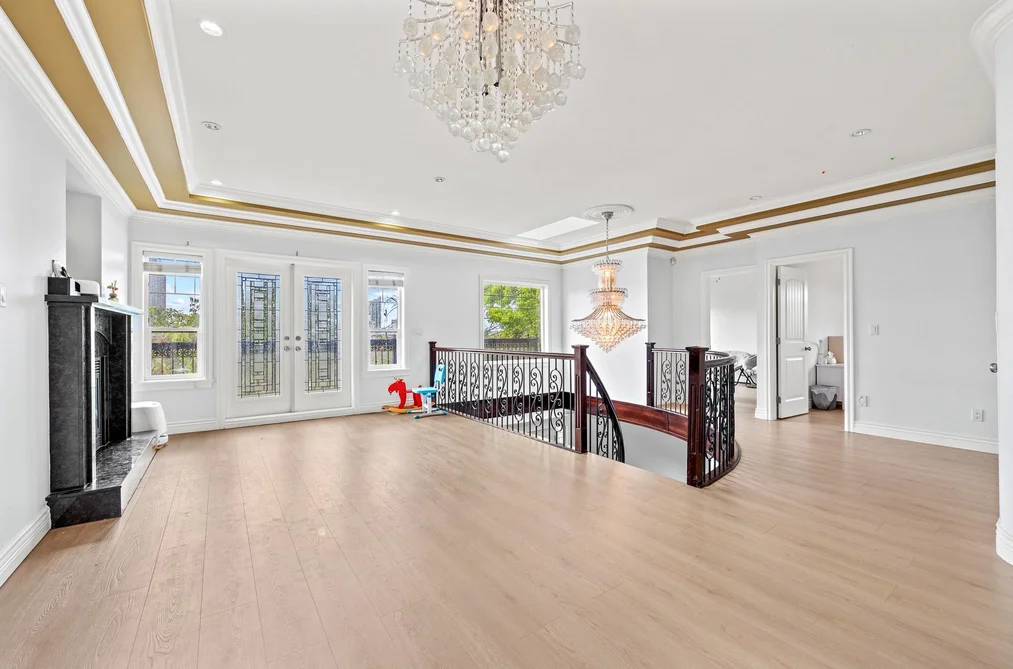 4581 PARKER STREET, Burnaby BC V5C 3E1, Burnaby BC — Residential for Sale — Photo 9 of 38